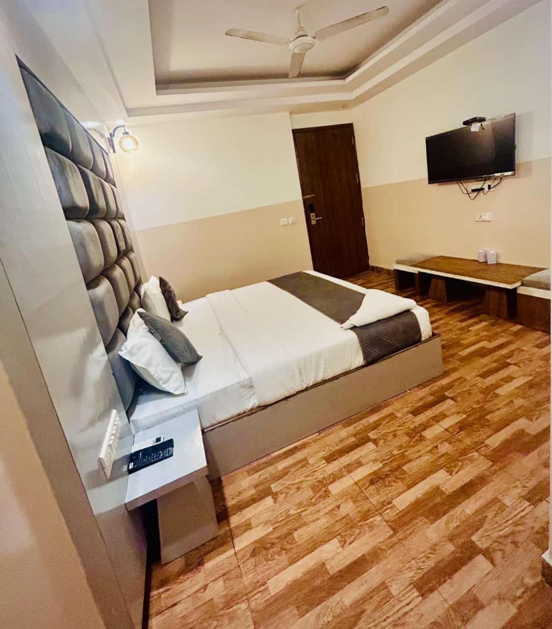 Hotel Airport City 뉴델리 외부 사진