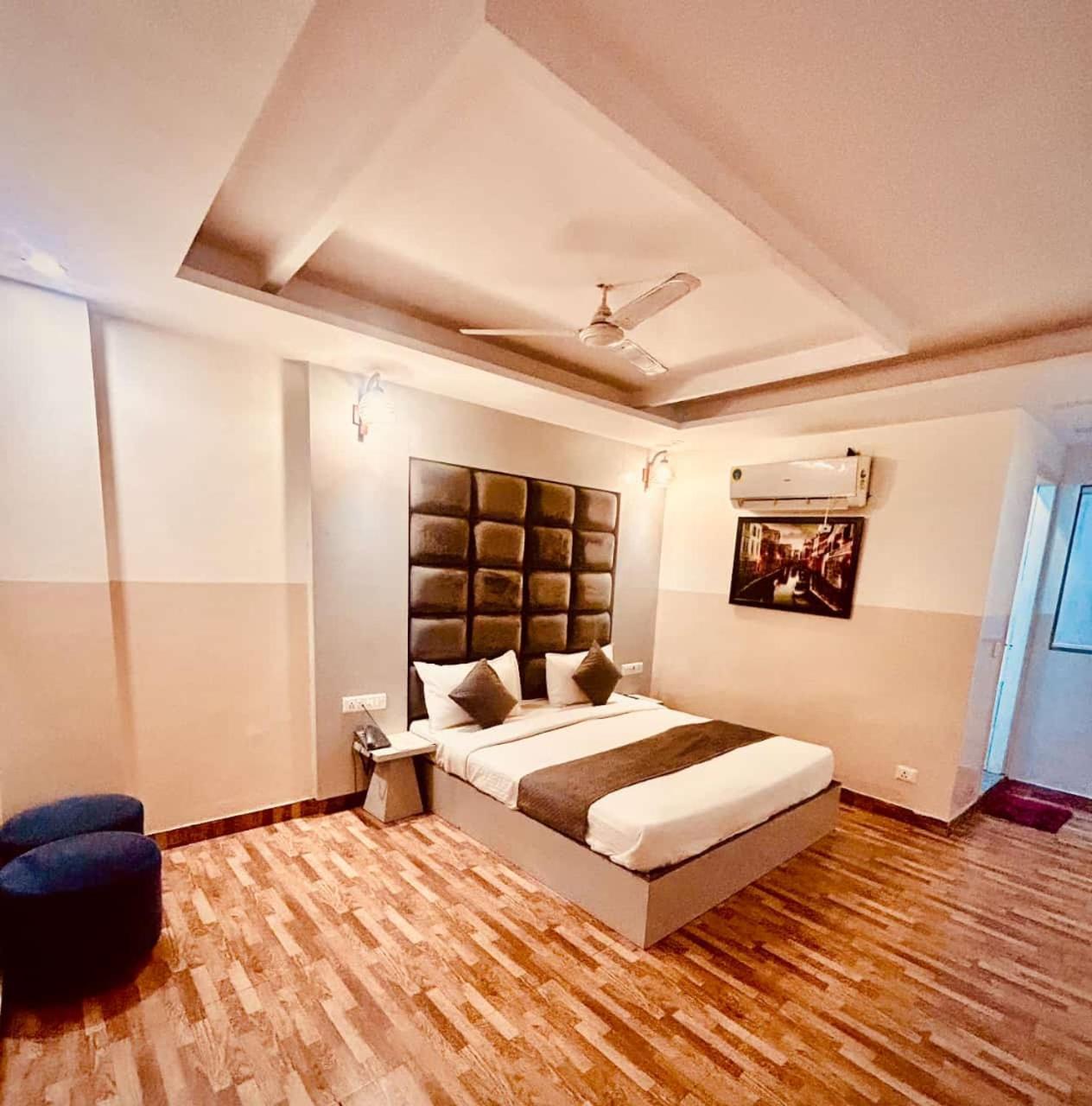 Hotel Airport City 뉴델리 외부 사진